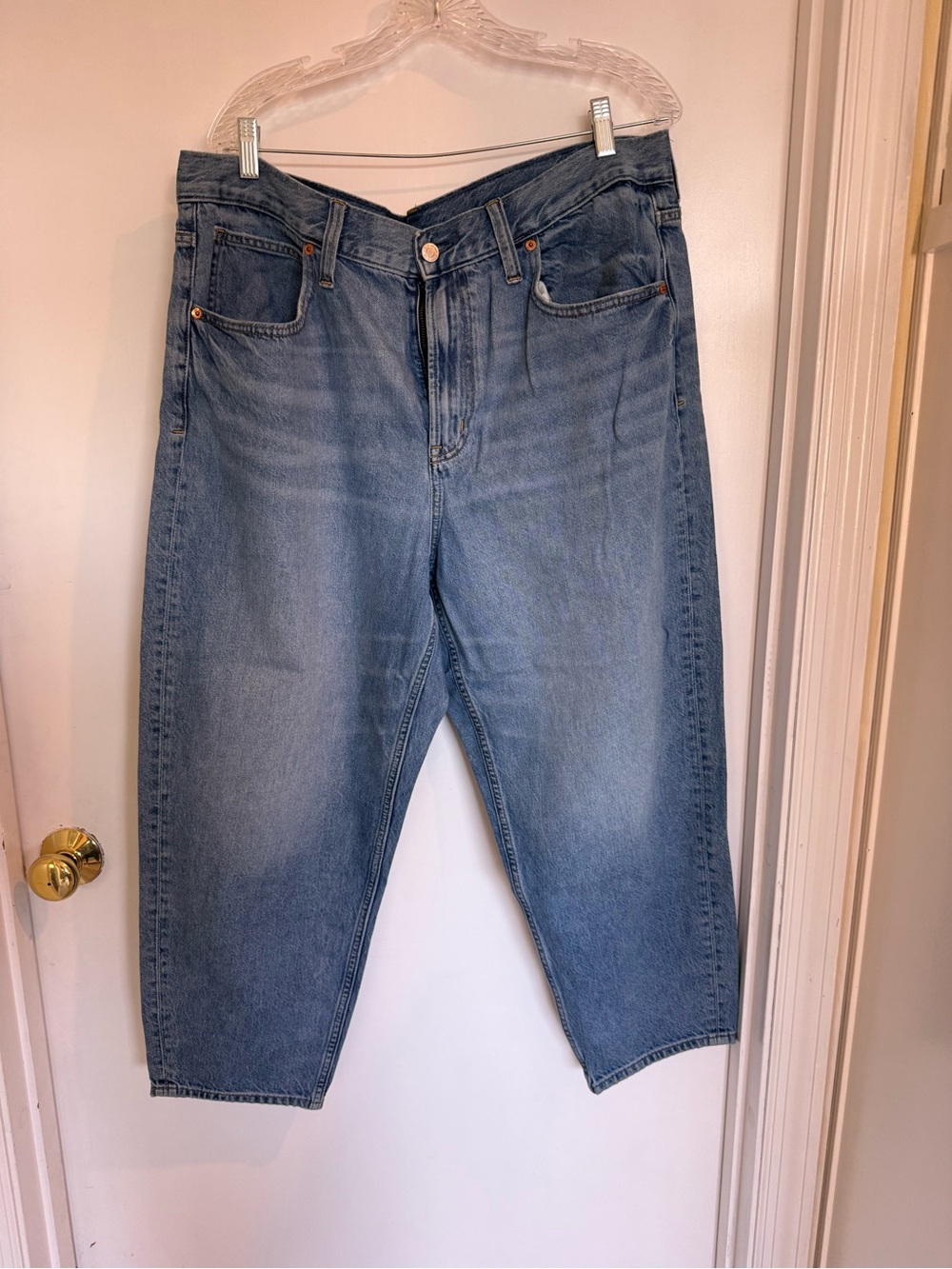 GAP barrel high rise denim jean size 34 / 18